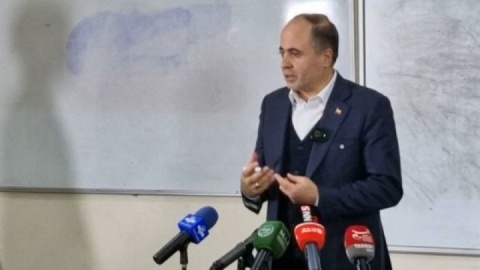 قزلجه: سود چند واردکننده کالای اساسی معادل ثروت چند ترامپ است