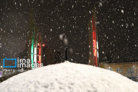 بارش اولین برف پاییزی در زنجان