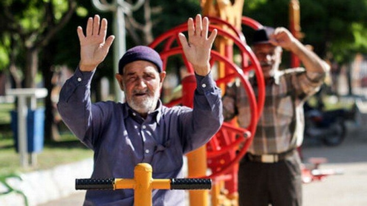 افراد سالمند بر اساس شرایط جسمی‌، برنامه ورزشی دریافت کنند