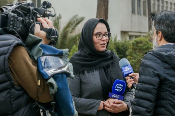 اعضای هیأت دولت در جمع خبرنگاران