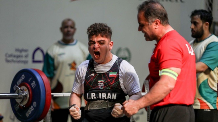 میرزایی با رکوردشکنی طلایی شد