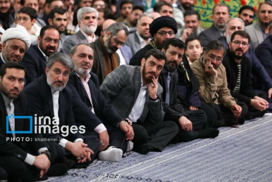 دیدار هزاران نفر از مداحان و ستایشگران اهل بیت(ع) با رهبر انقلاب