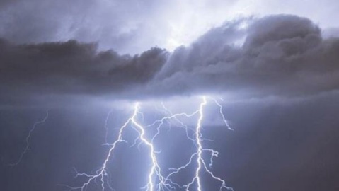 صاعقه زدگی جوان ۲۰ ساله یاسوجی