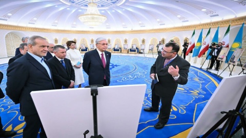 هدیه نفیس تهران به آستانه