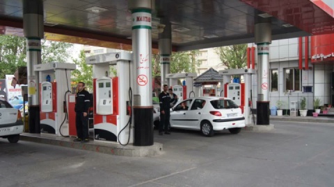 هیچ مشکل خاصی در عرضه بنزین نداریم/ جایگاههای سوخت در وضعیت عادی