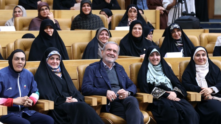 بانوان در مدیریت سیستان و بلوچستان؛ محور توسعه و تحول در دولت چهاردهم