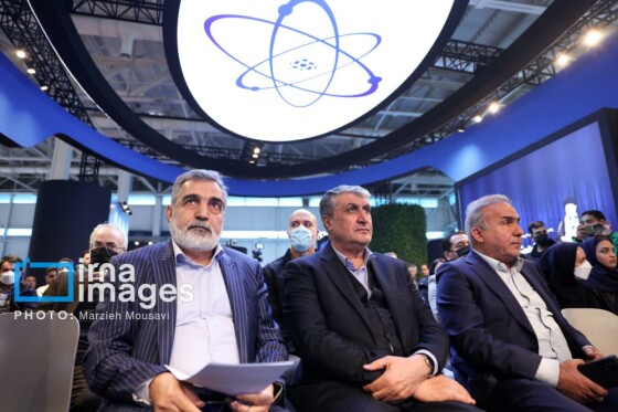 بازدید معاون اول رئیس‌جمهور از نمایشگاه ایران ساخت