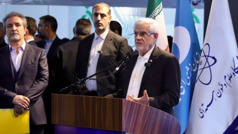 عارف: راهبرد دولت شتاب‌بخشی به رشد فناوری‌های نوظهور است