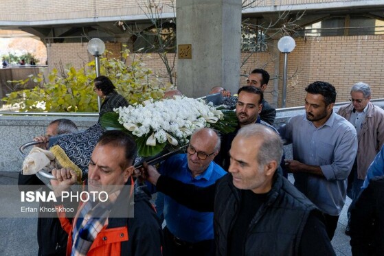 مراسم تشییع پیکر کامران فانی