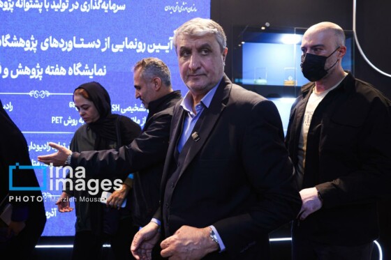 بازدید معاون اول رئیسجمهور از نمایشگاه ایران ساخت