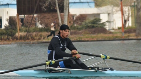 بازگشت قایقران رویینگ به ایران پس از تغییر تابعیت