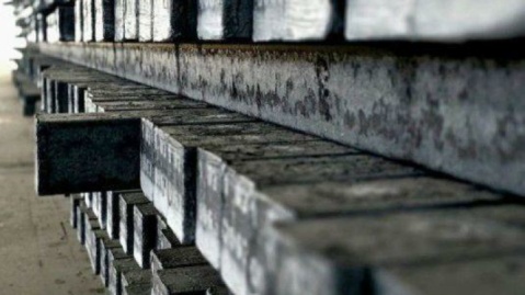 عرضه ۵ هزار تن شمش فولادی بهصورت اعتباری ۳ماهه