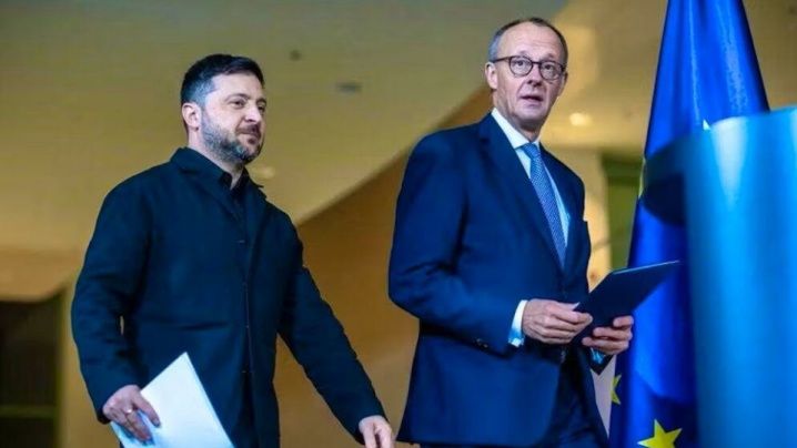 زلنسکی: پیشنهادهای صلح با روسیه در روزهای آینده ارائه می‌شود