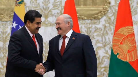 لوکاشنکو گزارش‌ها درباره پناهندگی مادورو به بلاروس را رد کرد