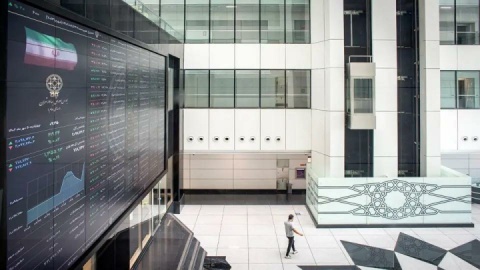 امیدوار به لمس قله‌های تازه در بورس