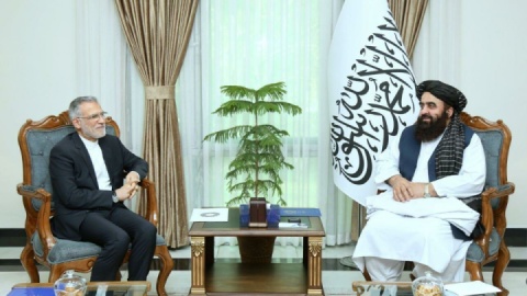 دستیار عراقچی با وزیر خارجه افغانستان در کابل دیدار کرد