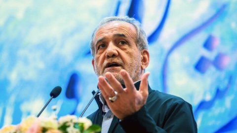 پزشکیان: اگر امام امروز بود، دیدن وضع ما و جامعه مسلمانان خیلی برایشان سخت بود