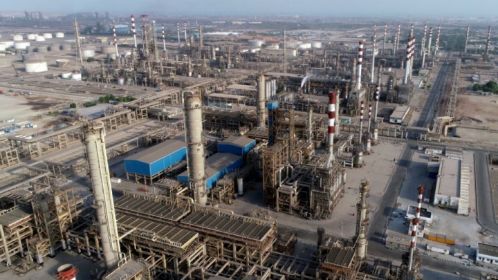 درخشش شبندر درمیان نمادهای بزرگ صنعت پالایشی کشور