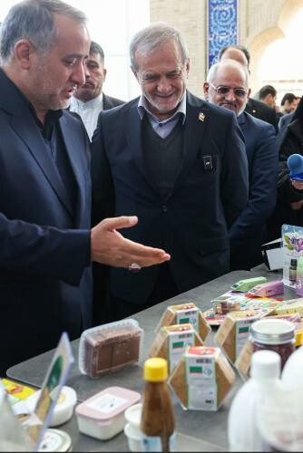 گزارش تصویری/ بازدید پزشکیان از نمایشگاه تولیدات محلی خراسان جنوبی