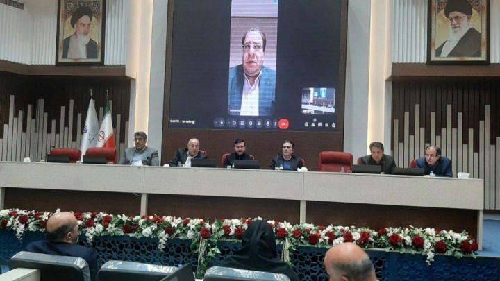 دولت چهاردهم بر بحران تصمیم‌گیری در حوزه بنزین غلبه کرد