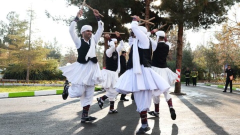 گزارش تصویری/ بازدید پزشکیان از نمایشگاه تولیدات محلی خراسان جنوبی