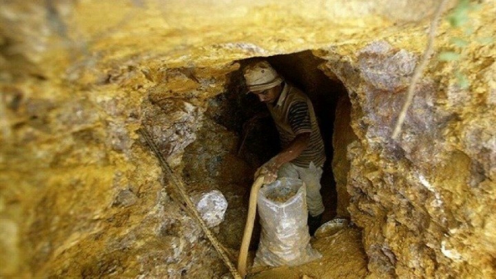 رعایت عدالت در توزیع ثروت، مطالبه جوانان خراسان جنوبی از رئیس جمهور