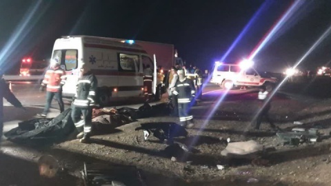 هویت ۹ جان‌باخته حادثه واژگونی اتوبوس در محور اصفهان – نطنز شناسایی شد