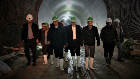 اختصاص ۲۶۰۰ میلیارد تومان برای تکمیل پروژه قطار شهری کرمانشاه در سفر دولت