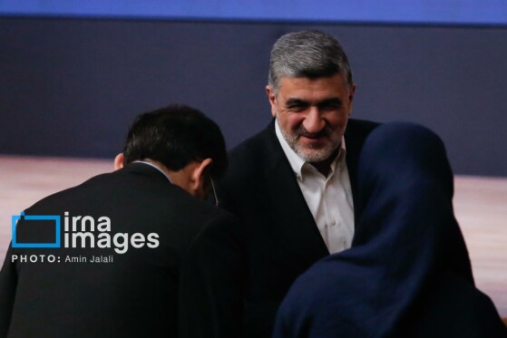 آیین نواختن زنگ آغاز معاملات