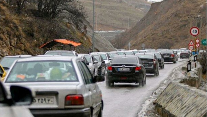 هشدار به رانندگان؛ این محورها مسدود است/ ترافیک سنگین در آزادراه قزوین – کرج