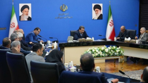 اتابک: تخصیص ارز به صنعت با حساسیت دنبال می شود