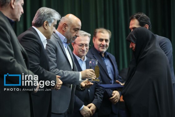 تقدیر از پژوهشگران برتر وزارت کار