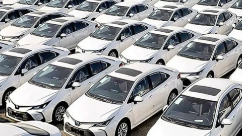 وزیر صمت پای کاهش تعرفه ایستاد