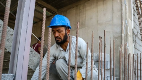 نرخ صدور و تمدید پروانه کار اتباع خارجی چند؟