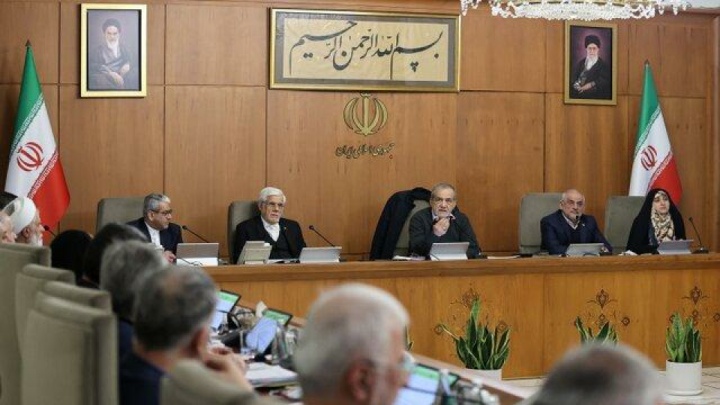 تاکید پزشکیان بر ضرورت ایجاد فضایی منصفانه برای نقد به‌ویژه در رسانه ملی