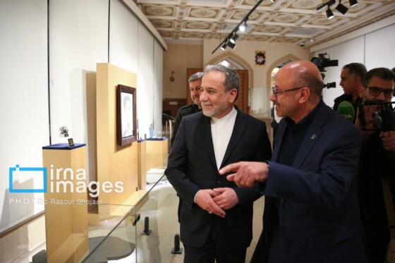 سفر وزیر امور خارجه به اصفهان