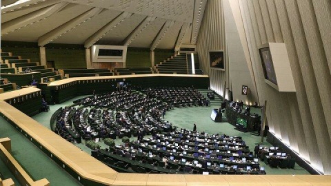 بودجه زیر ذره‌بین مجلس/ وزیر اقتصاد به نمایندگان پاسخ می دهد