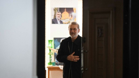 گزارش تصویری/ دیدار لاریجانی با خانوادهی شهیدان باقری و حاجی زاده