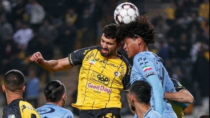 قهرمانی نیم فصل سپاهان با گل لحظه آخری