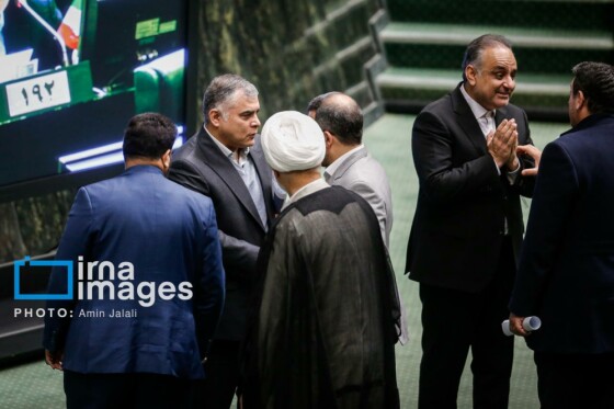 بررسی لایحه بودجه ۱۴۰۵ با حضور رئیس جمهور در مجلس شورای اسلامی