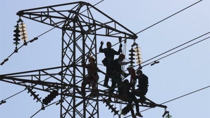 اجرای ۱۴ پروژه بزرگ برای تامین برق پایدار هرمزگان در تابستان ۱۴۰۵ برنامه‌ریزی شده است