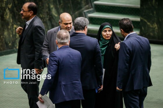 بررسی لایحه بودجه ۱۴۰۵ با حضور رئیس جمهور در مجلس شورای اسلامی