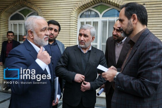 بازدید رئیس جمهور در معاونت راهبردی و مرکزی بررسی های استراتژیک