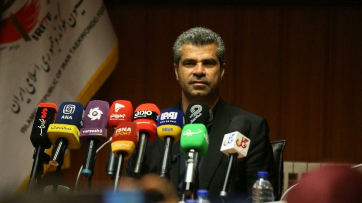 دست حاشیه‌سازان را بزودی رو خواهم کرد