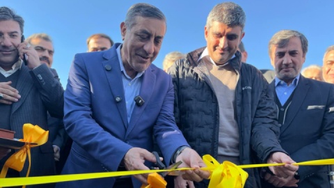 گزارش تصویری/ افتتاح نیروگاه خورشیدی ۶ مگاواتی با حضور معاون اجرایی رئیسجمهور