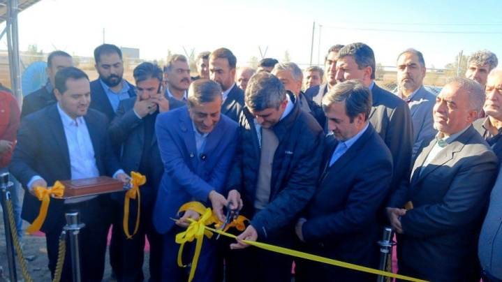 توسعه نیروگاه‌های تجدیدپذیر، راهبرد دولت برای جبران ناترازی برق است