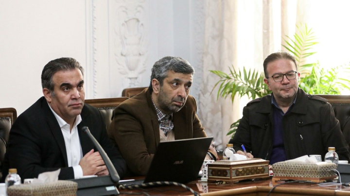 در سایه همدلی و همراهی و گفت‌وگو سخت‌ترین مشکلات آسان خواهد شد