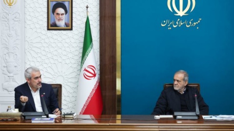 تضعیف داخلی در شرایط فشار بیرونی، به کشور آسیب جدی می‌زند / لزوم استقرار نظارت شفاف و دقیق برای جلوگیری از انحرافات مالی