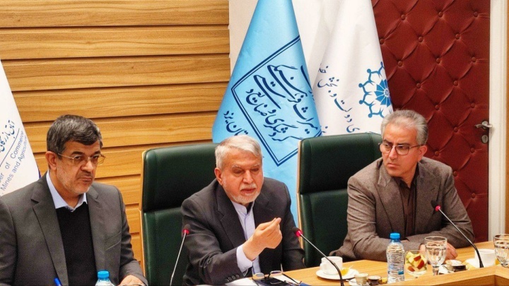 ۹۰ درصد مشکلات استانها با تفویض اختیار یک همتی به استانداران حل می‌شود