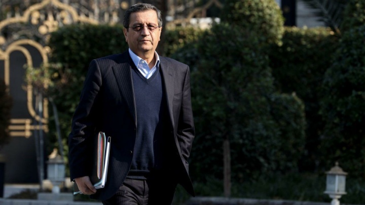 همتی رسما رئیس بانک مرکزی شد